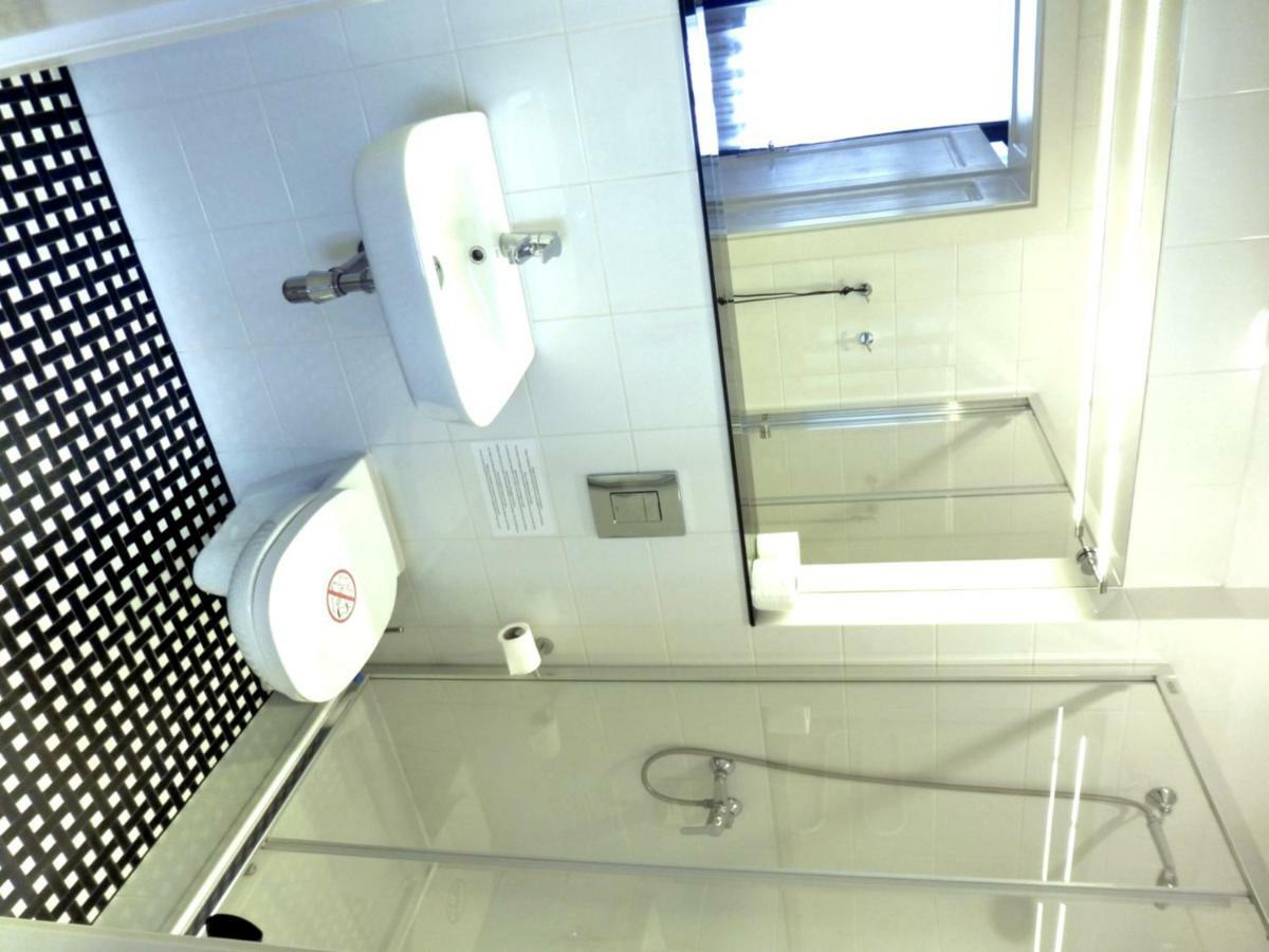 7 Rooms Mtp Poznan Exterior photo